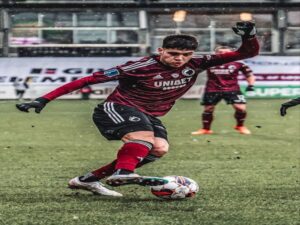 Kevin Diks Bundesliga target