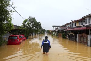 Malaysia Flood displace 139000