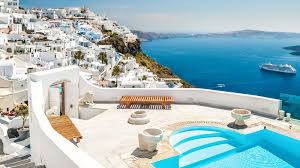 tremors shake Santorini
